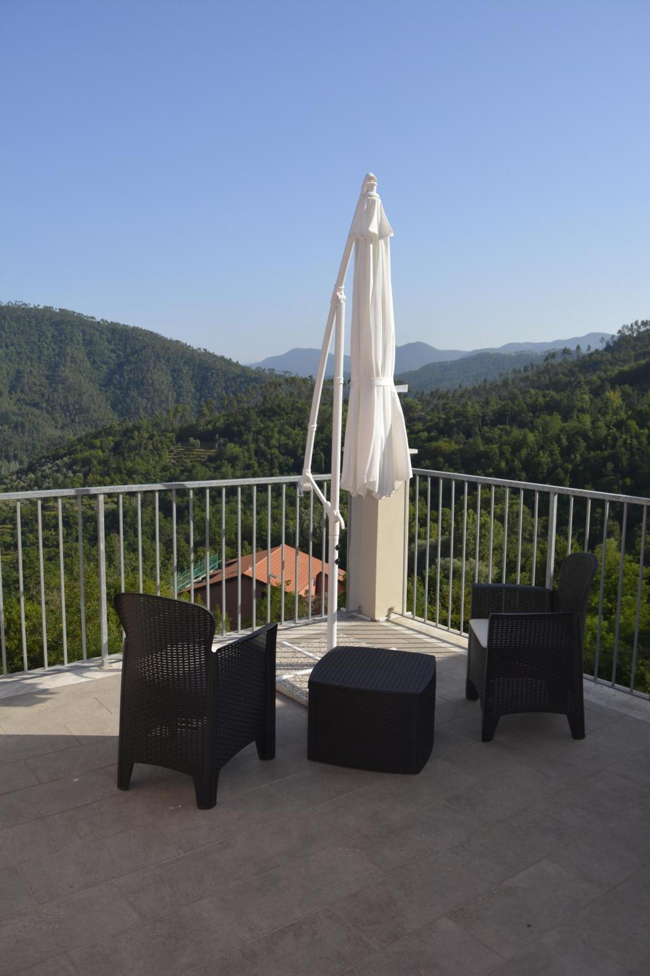 Castagnarossa Casa Vacanze Beverino Exterior foto